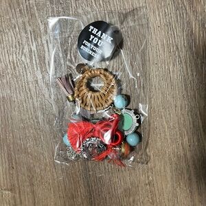 Vintage bag Of Jewelry For crafts Bag 3